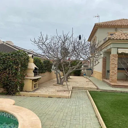 Homely Castelar
